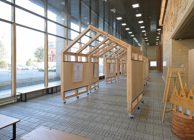 北海道庁玄関ホール木質化